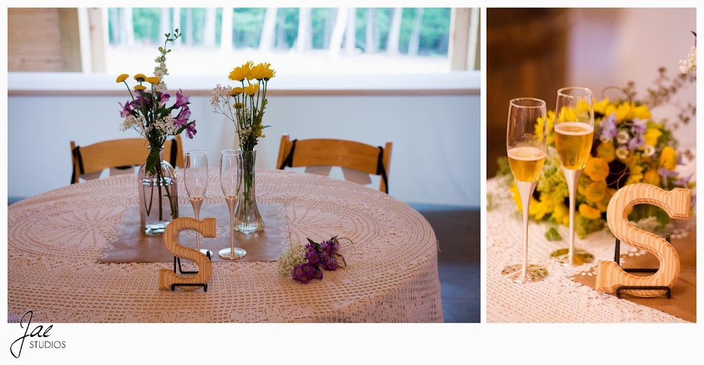 Sam and Hilary, Lynchburg Wedding Session 2014, Sierra Vista, Mr and Mrs Seats, Table, S, Flowers, Centerpiece