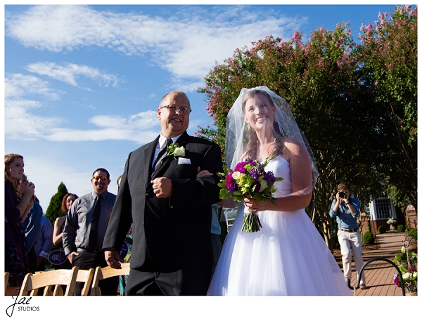 Father-Daughter-JaeStudios-Lynchburg-Virginia-Wedding-Photographer-Photos_0035